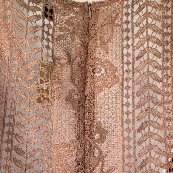 Suzanne Betro Scoop Neck Bell Sleeved Lace Dress New With Tags Size Large - Picture 8 of 12